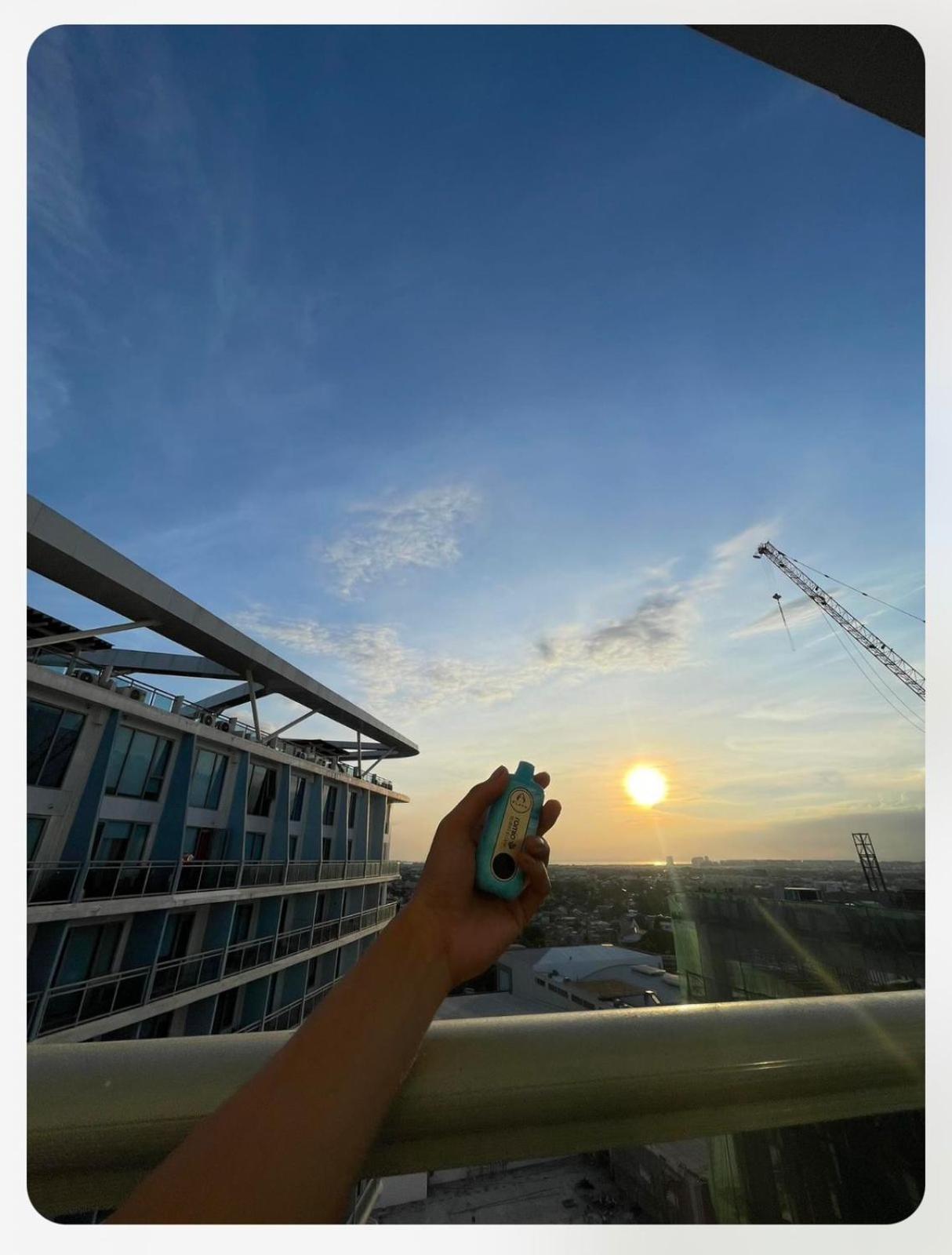 The Bahamas & Maldives Suites At Azure Residences Paranaque 15 Mins Manila Airport T3 Exterior photo